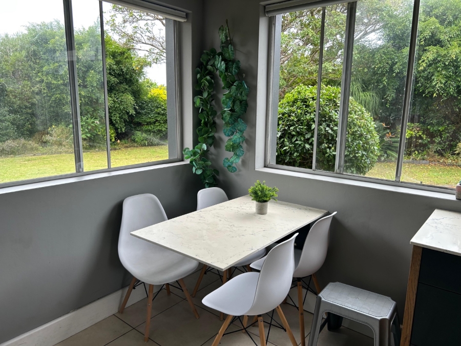 To Let 4 Bedroom Property for Rent in Mill Park Eastern Cape